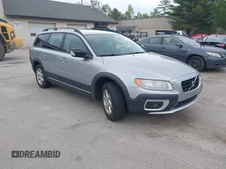2008 Volvo XC70 z VIN YV4BZ982981017634, wystawiony jako IAAI lot #42321259 z przebiegiem 185 211 mil mil oraz . Historia ofert i sprzedaży dostępna na DreamBid. Obrazek 1.