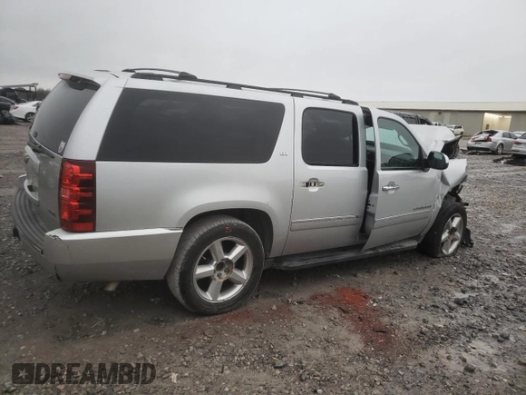 2010 Chevrolet Suburban LTZ with VIN 1GNUKKE31AR152299, listed as a Copart auction lot 83791914 with 209,102 mi miles and Clean Title. Bid and sale history available at carsss.com. Image 3.