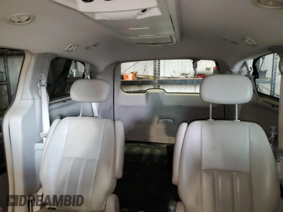 2010 Chrysler Town & Country Touring Plus with VIN 2A4RR8D19AR435101, listed as a Copart auction lot 50723375 with 195,667 mi miles and Salvage Title. Bid and sale history available at carsss.com. Image 10.