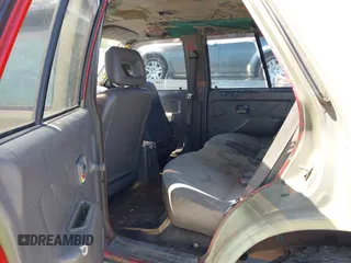 1995 Isuzu Rodeo z VIN 4S2CK58E5S4379419, wystawiony jako IAAI lot #42094055 z przebiegiem 196 175 mil mil oraz . Historia ofert i sprzedaży dostępna na DreamBid. Obrazek 8.