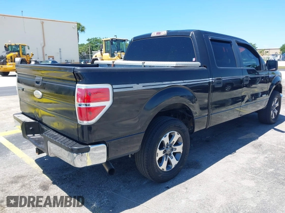 2012 Ford F-150 XL z VIN 1FTFW1CT1CFA40920, wystawiony jako IAAI lot #42266990 z przebiegiem 183 882 mil mil oraz . Historia ofert i sprzedaży dostępna na DreamBid. Obrazek 4.