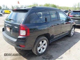 2016 Jeep Compass Sport with VIN 1C4NJCBA2GD641289, listed as a IAAI auction lot 42212542 with 121,447 mi miles and . Bid and sale history available at DreamBid. Image 4.
