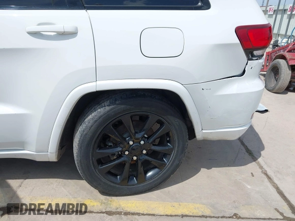 2019 Jeep Grand Cherokee Upland with VIN 1C4RJEAG6KC572544, listed as a IAAI auction lot 42406999 with 98,555 mi miles and . Bid and sale history available at DreamBid. Image 18.