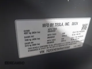 2024 Tesla Cybertruck с VIN 7G2CEHED8RA029960, выставлен на аукционе IAAI как лот 41829549 с пробегом 5 161 миль миль и . История ставок и продаж доступна на DreamBid. Изображение 9.