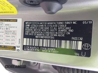 2019 Toyota C-HR XLE with VIN NMTKHMBX8KR093044, listed as a IAAI auction lot 41939036 with 60,130 mi miles. Bid and sale history available at carsss.com. Image 9.