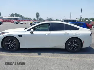 2022 Toyota Mirai XLE с VIN JTDAAAAA4NA005508, выставлен на аукционе IAAI как лот 42497748 с пробегом 29 745 миль миль и . История ставок и продаж доступна на DreamBid. Изображение 14.