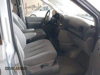 2006 Dodge Grand Caravan SE with VIN 1D4GP24R86B629441, listed as a IAAI auction lot 42101073 with 117,846 mi miles and . Bid and sale history available at DreamBid. Image 5.
