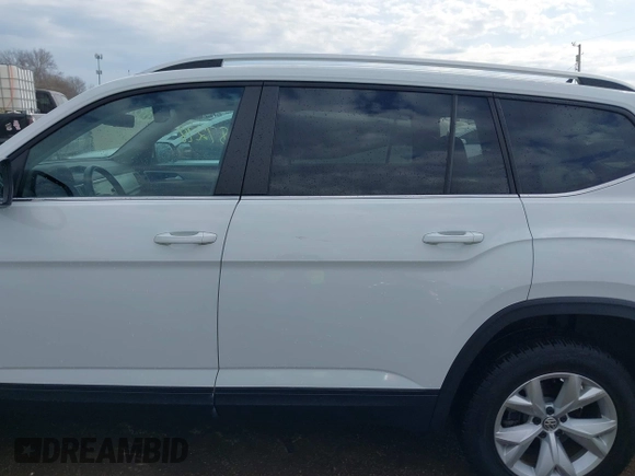 2019 Volkswagen Atlas SE с VIN 1V2LR2CA3KC543118, выставлен на аукционе IAAI как лот 41887298 с пробегом 103 261 миль миль и . История ставок и продаж доступна на DreamBid. Изображение 15.