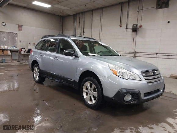 2014 Subaru Outback 2.5i with VIN 4S4BRCAC0E3322986, listed as a IAAI auction lot 41813358 with 96,936 mi miles. Bid and sale history available at carsss.com. Image 1.