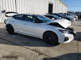 2023 Nissan Maxima SR with VIN 1N4AA6EV4PC513923, listed as a Copart auction lot 49331585 with 0 mi miles and Salvage Title. Bid and sale history available at carsss.com. Image 4.
