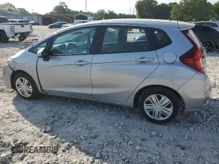 2019 Honda Fit LX z VIN 3HGGK5H46KM746970, wystawiony jako Copart lot #56474845 z przebiegiem 62 716 mil mil oraz Szkoda całkowita • Salvage title. Historia ofert i sprzedaży dostępna na DreamBid. Obrazek 2.