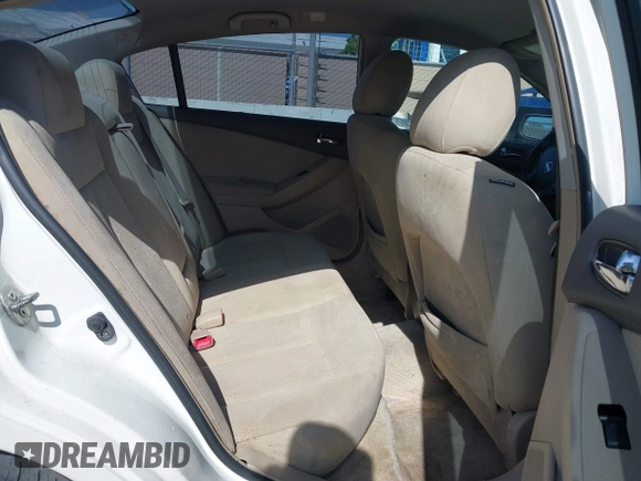2010 Nissan Altima 2.5 S with VIN 1N4AL2AP6AC192680, listed as a IAAI auction lot 42152115 with Not Provided miles. Bid and sale history available at carsss.com. Image 8.