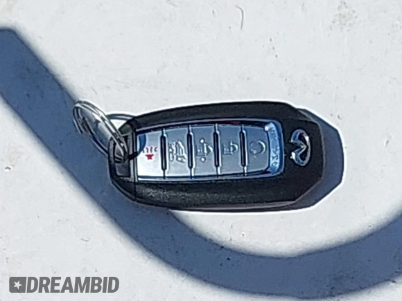 2021 Infiniti QX50 Luxe z VIN 3PCAJ5BA2MF111323, wystawiony jako IAAI lot #42218711 z przebiegiem 27 864 mil mil oraz . Historia ofert i sprzedaży dostępna na DreamBid. Obrazek 11.