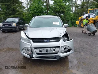 2016 Ford Escape SE с VIN 1FMCU0GX9GUC65339, выставлен на аукционе IAAI как лот 42332644 с пробегом 73 696 миль миль и . История ставок и продаж доступна на DreamBid. Изображение 13.
