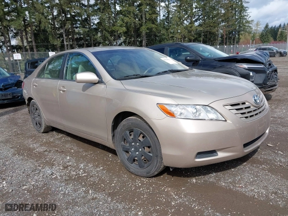 2007 Toyota Camry CE with VIN 4T1BE46K17U094284, listed as a IAAI auction lot 41979933 with 154,136 mi miles. Bid and sale history available at carsss.com. Image 1.