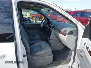 2006 Ford Freestar SEL z VIN 2FMZA52276BA05540, wystawiony jako IAAI lot #42001101 z przebiegiem Nie podano mil oraz . Historia ofert i sprzedaży dostępna na DreamBid. Obrazek 5.