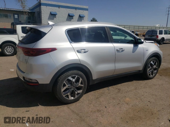2020 Kia Sportage EX z VIN KNDPNCAC7L7705139, wystawiony jako Copart lot #52307635 z przebiegiem 125 755 mil mil oraz Szkoda całkowita • Salvage title. Historia ofert i sprzedaży dostępna na DreamBid. Obrazek 3.