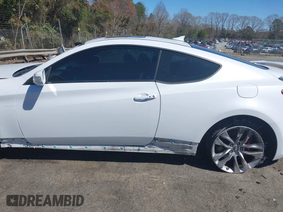 2016 Hyundai Genesis Coupe R-Spec with VIN KMHHU6KJ7GU132025, listed as a IAAI auction lot 41848778 with 63,562 mi miles and . Bid and sale history available at DreamBid. Image 14.
