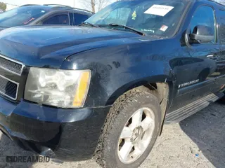 2007 Chevrolet Avalanche LT w/3LT with VIN 3GNFK12337G211143, listed as a IAAI auction lot 41609539 with 232,120 mi miles. Bid and sale history available at carsss.com. Image 13.