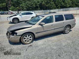 2004 Volvo V70 with VIN YV1SW59V442349928, listed as a Copart auction lot 61847095 with Not provided miles and Salvage title. Bid and sale history available at DreamBid. Image 1.