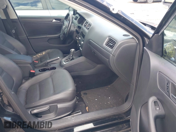 2012 Volkswagen Jetta SE с VIN 3VWDX7AJ4CM411199, выставлен на аукционе IAAI как лот 42535994 с пробегом 148 475 миль миль и . История ставок и продаж доступна на DreamBid. Изображение 5.