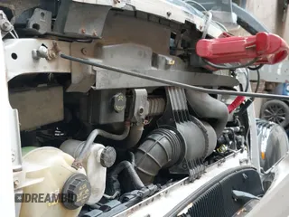 2010 Ford Econoline Cargo Commercial z VIN 1FTNE2EW4ADA98105, wystawiony jako IAAI lot #42423304 z przebiegiem 215 158 mil mil oraz . Historia ofert i sprzedaży dostępna na DreamBid. Obrazek 12.