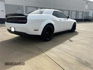 2021 Dodge Challenger R/T Scat Pack z VIN 2C3CDZFJ8MH510351, wystawiony jako Copart lot #48360835 z przebiegiem 49 677 mil mil oraz Czysty tytuł • Clean title. Historia ofert i sprzedaży dostępna na DreamBid. Obrazek 4.