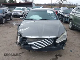 2012 Chrysler 200 Limited with VIN 1C3CCBCB4CN191088, listed as a IAAI auction lot 41629577 with 187,331 mi miles. Bid and sale history available at carsss.com. Image 12.