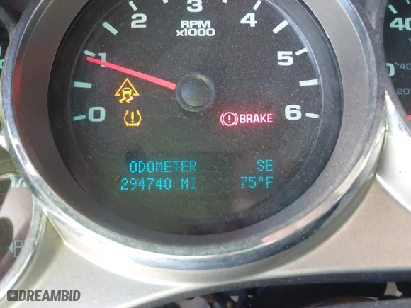 2010 GMC Sierra 1500 SLE with VIN 3GTRKVE33AG214902, listed as a IAAI auction lot 41941809 with 294,740 mi miles. Bid and sale history available at carsss.com. Image 15.