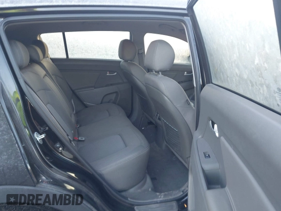 2016 Kia Sportage LX with VIN KNDPB3AC1G7807583, listed as a IAAI auction lot 41761546 with 80,648 mi miles. Bid and sale history available at carsss.com. Image 8.