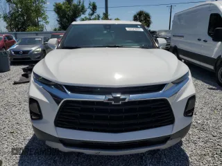 2022 Chevrolet Blazer LT z VIN 3GNKBCR44NS118635, wystawiony jako Copart lot #53523655 z przebiegiem 22 950 mil mil oraz Szkoda całkowita • Salvage title. Historia ofert i sprzedaży dostępna na DreamBid. Obrazek 5.