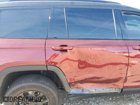 2024 Jeep Grand Cherokee Limited с VIN 1C4RJKBG8R8586598, выставлен на аукционе Copart как лот 54183065 с пробегом 4 962 миль миль и Списание • Salvage title. История ставок и продаж доступна на DreamBid. Изображение 11.