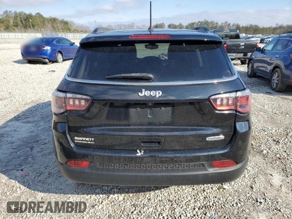 2018 Jeep Compass Latitude with VIN 3C4NJCBB3JT227643, listed as a Copart auction lot 44915625 with 135,797 mi miles and Salvage Title. Bid and sale history available at DreamBid. Image 6.