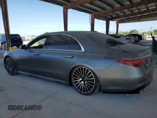 2022 Mercedes-Benz S-Class S 500 with VIN W1K6G6DB9NA105566, listed as a Copart auction lot 82774304 with 13,827 mi miles and Salvage Title. Bid and sale history available at carsss.com. Image 2.
