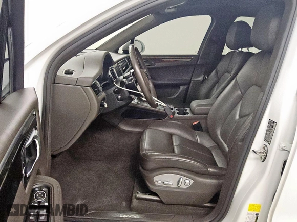 2018 Porsche Macan с VIN WP1AA2A56JLB13974, выставлен на аукционе Copart как лот 57462475 с пробегом 53 870 миль миль и Чистый • Clean title. История ставок и продаж доступна на DreamBid. Изображение 7.