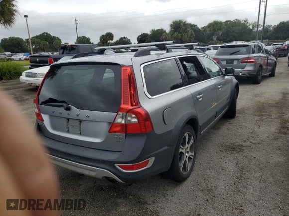 2012 Volvo XC70 T6 with VIN YV4902BZ7C1137799, listed as a Copart auction lot 73965734 with Not Provided miles and Non Repairable. Bid and sale history available at DreamBid. Image 3.