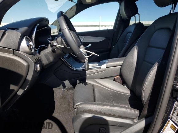 2022 Mercedes-Benz GLC 300 with VIN W1N0G8DB7NV399997, listed as a Copart auction lot 60511735 with 12,563 mi miles and Salvage title. Bid and sale history available at DreamBid. Image 7.