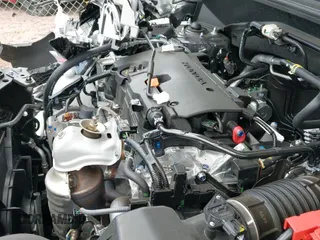 2025 Honda HR-V LX z VIN 3CZRZ2H39SM773258, wystawiony jako IAAI lot #42257067 z przebiegiem 3 815 mil mil oraz . Historia ofert i sprzedaży dostępna na DreamBid. Obrazek 19.