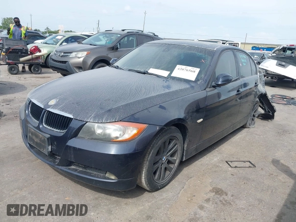 2006 BMW 3 Series 325i with VIN WBAVB17586NK36105, listed as a IAAI auction lot 42076568 with 198,243 mi miles. Bid and sale history available at carsss.com. Image 16.