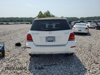 2015 Mercedes-Benz GLK 350 with VIN WDCGG8JB6FG434345, listed as a Copart auction lot 70047154 with 135,098 mi miles and Salvage Title. Bid and sale history available at DreamBid. Image 6.