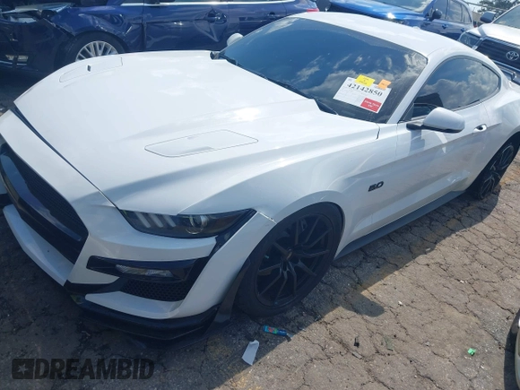 2015 Ford Mustang GT z VIN 1FA6P8CF7F5423051, wystawiony jako IAAI lot #42142850 z przebiegiem 105 879 mil mil oraz . Historia ofert i sprzedaży dostępna na DreamBid. Obrazek 17.