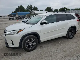2017 Toyota Highlander LE with VIN 5TDBZRFH4HS413032, listed as a Copart auction lot 58271955 with 92,923 mi miles and Salvage title. Bid and sale history available at DreamBid. Image 1.