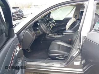 2016 Infiniti Q70 with VIN JN1BY1AR0GM270212, listed as a IAAI auction lot 41889159 with 108,760 mi miles. Bid and sale history available at carsss.com. Image 5.