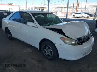 2006 Toyota Camry STD z VIN 4T1BE30KX6U730508, wystawiony jako IAAI lot #41755253 z przebiegiem 183 311 mil mil oraz . Historia ofert i sprzedaży dostępna na DreamBid. Obrazek 1.
