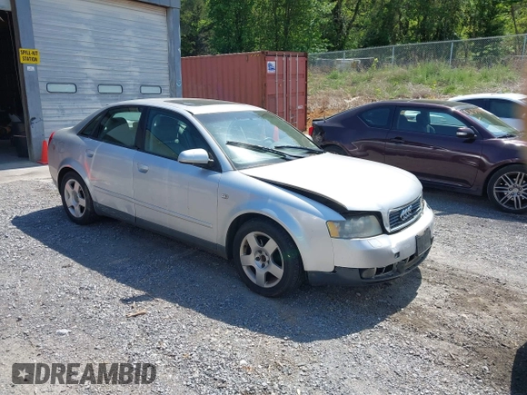 2003 Audi A4 1.8T z VIN WAUJC68E73A236090, wystawiony jako IAAI lot #42139658 z przebiegiem 118 055 mil mil oraz . Historia ofert i sprzedaży dostępna na DreamBid. Obrazek 1.