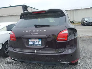 2014 Porsche Cayenne с VIN WP1AA2A23ELA96398, выставлен на аукционе IAAI как лот 42374715 с пробегом 76 734 миль миль и . История ставок и продаж доступна на DreamBid. Изображение 16.