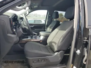 2024 Chevrolet Silverado 1500 RST with VIN 2GCUDEED4R1162519, listed as a Copart auction lot 45704185 with 46,115 mi miles and Salvage Title. Bid and sale history available at carsss.com. Image 7.