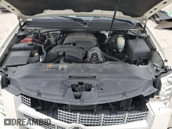 2014 Cadillac Escalade Platinum z VIN 1GYS4DEF6ER178624, wystawiony jako Copart lot #84922784 z przebiegiem 182 858 mil mil oraz Szkoda całkowita • Salvage title. Historia ofert i sprzedaży dostępna na DreamBid. Obrazek 13.
