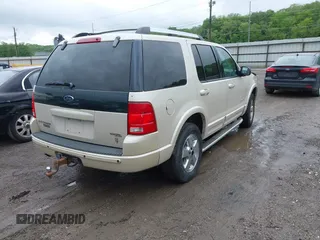 2005 Ford Explorer Limited with VIN 1FMDU75W75ZA09868, listed as a IAAI auction lot 42304705 with 213,776 mi miles and . Bid and sale history available at DreamBid. Image 4.