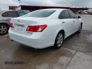 2009 Lexus ES 350 with VIN JTHBJ46G092326320, listed as a IAAI auction lot 42065155 with 193,253 mi miles. Bid and sale history available at carsss.com. Image 4.